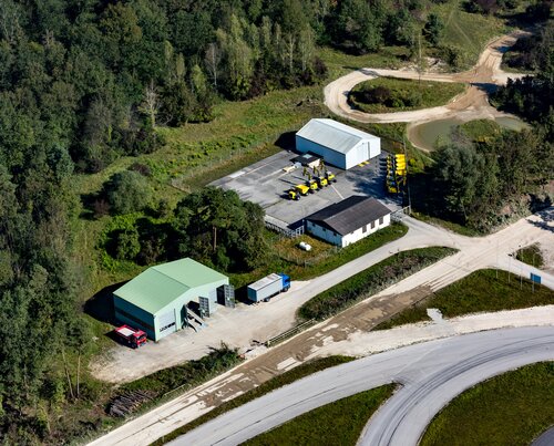 Birdview of the inspection, Office building and the slideable hall